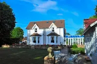 Hookwood Lodge Hotels in Reigate