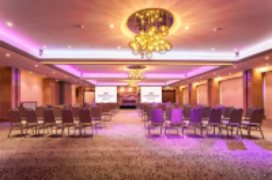 Crowne Plaza LIMASSOL by IHG