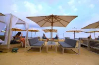 Kingfisher Hotels in Unawatuna