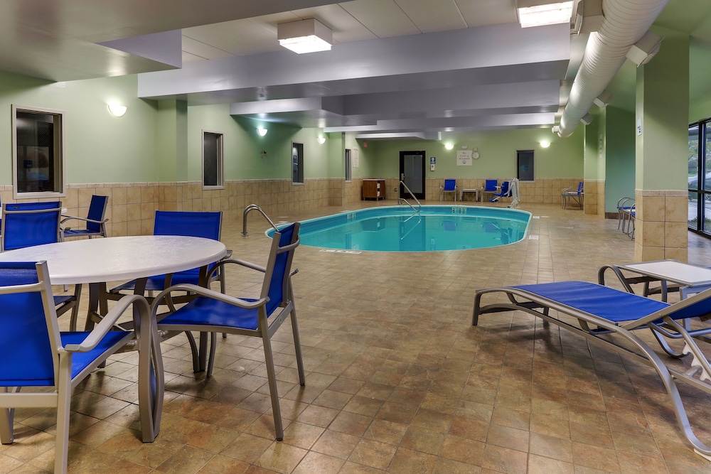 Holiday Inn Express & Suites Troy, an Ihg Hotel