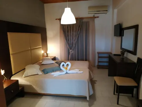 Eleni's Garden & Castello Suites Hotels in Katastari