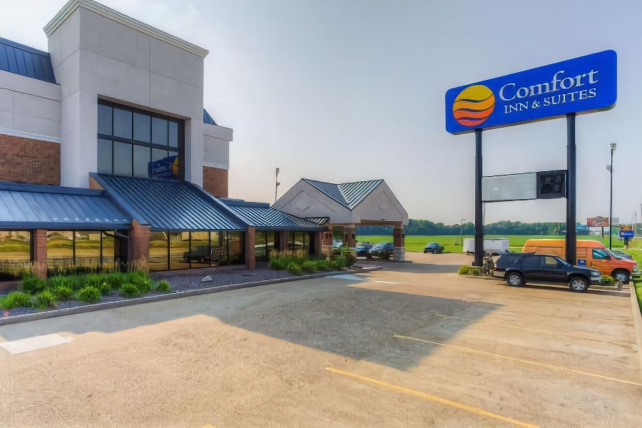 Comfort Inn & Suites Evansville Airport