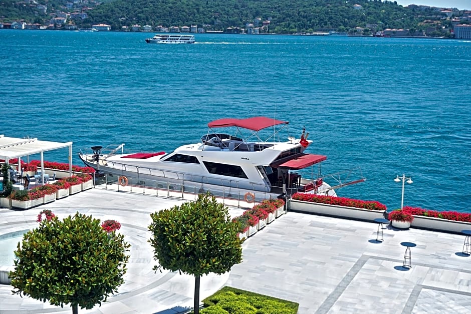 Four Seasons Hotel Istanbul at The Bosphorus