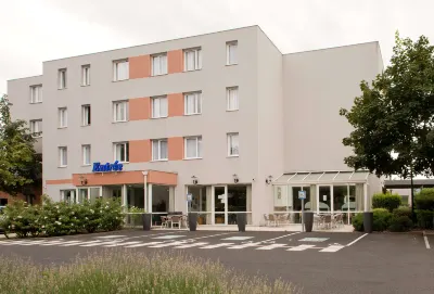 Kyriad Clermont Ferrand Sud - la Pardieu Hoteles en Pérignat-lès-Sarliève