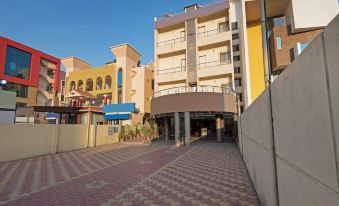Hotel JK Palace - Housity