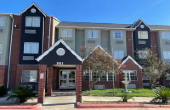 Super 8 by Wyndham San Antonio Downtown NE Hotels near Splashtown San Antonio