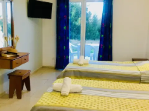 Studio in Banos Apartments with Shared Swimming Pool Hotels in Roda