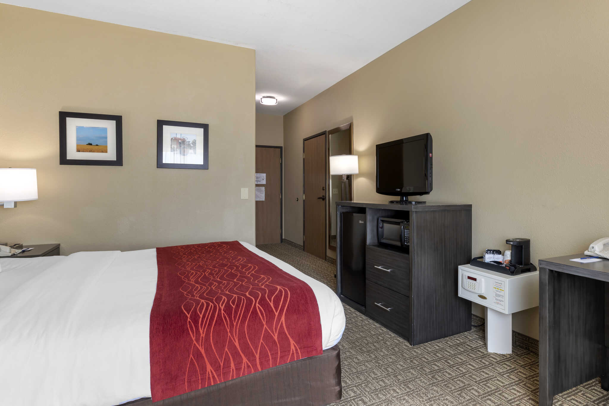 Comfort Inn & Suites Ponca City Near Marland Mansion