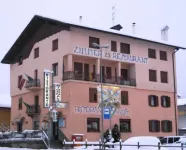 B&B Leonardi Hotels in Monclassico