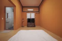 Jirisan Taegojae Hanok Stay Hotels in Hamyang-gun