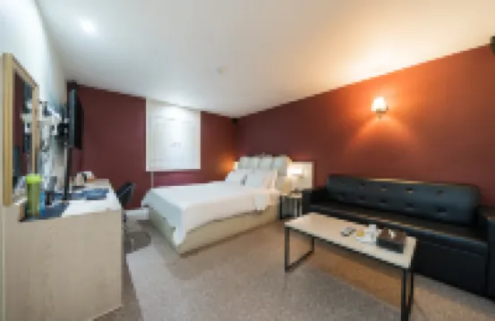 Me2 Hotel