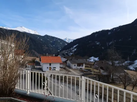 Leni Отели в г. Флис