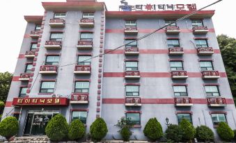 Gongju Titanic - Housity