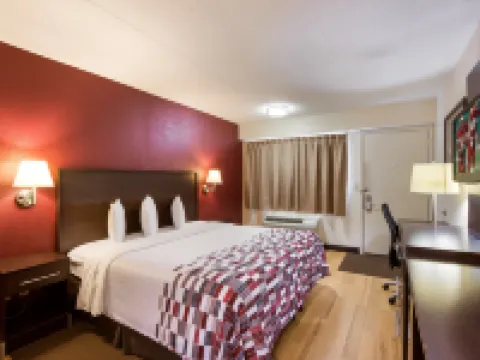 卡拉馬祖東博覽中心紅頂酒店 卡拉馬祖酒店