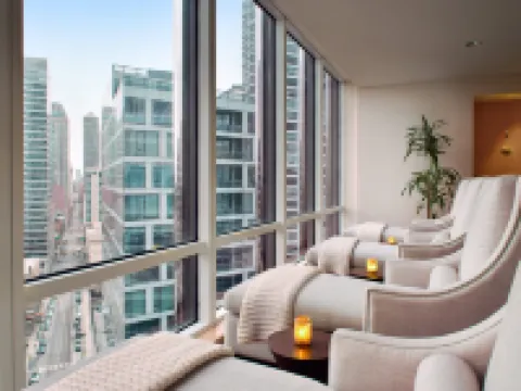 Trump International Hotel & Tower® Chicago Hotels in Chicago