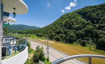 4. 산토리니모텔..