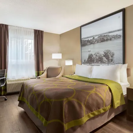 Super 8 by Wyndham Ajax/Toronto on