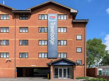 Travelodge London Park Royal Hotel Отели рядом с достопримечательностью «Университет Западного Лондона»