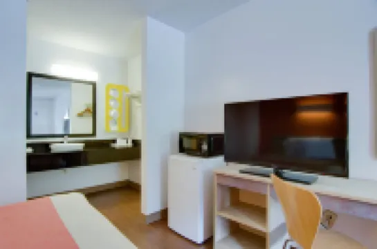 Motel 6 Cartersville, GA