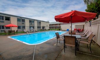 Red Roof Inn & Suites Herkimer