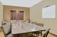 Microtel by Wyndham Perry National Fairground Area I-75