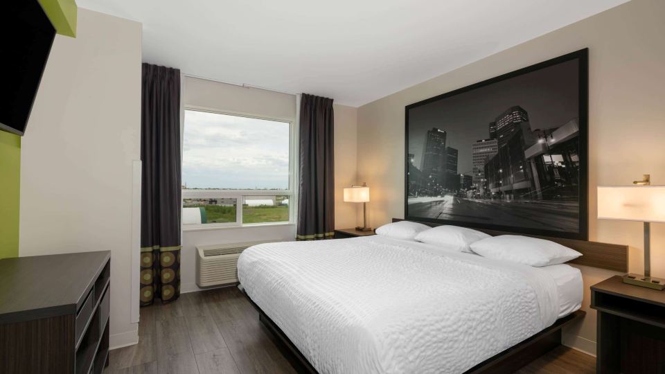Super 8 by Wyndham Winnipeg East MB