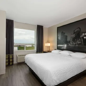 Super 8 by Wyndham Winnipeg East MB Hotels near Kings Park