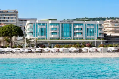 JW Marriott Cannes Hôtels à proximité de : Stade Pierre de Coubertin