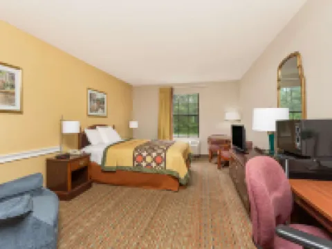 Super 8 by Wyndham Cornelia Hotels in Cornelia