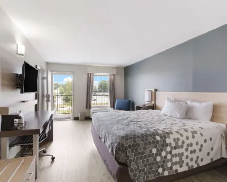 Econo Lodge Hotels in Pitt County