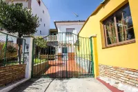 Hostal Caminito del Rey Отели в г. Ardales