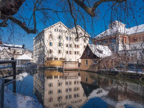 ECOINN Hotel am Campus Hotels in der Nähe von Altes Rathaus mit Glockenspiel