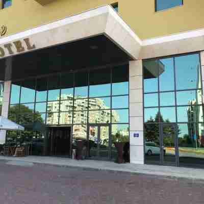 Golden Tulip Varna Hotel Exterior