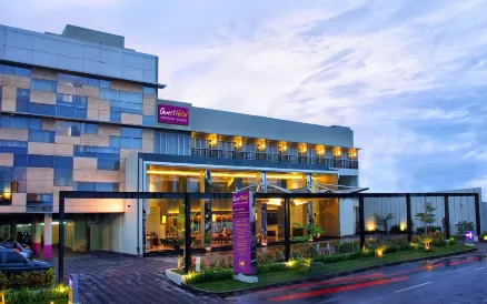 Quest Hotel Simpang Lima - Semarang by Aston