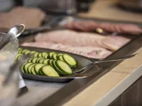 City Hotel Nebo Отели рядом с достопримечательностью «Холмен»