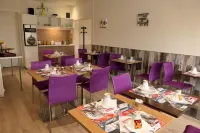 Le Canada Hotels in Ouistreham