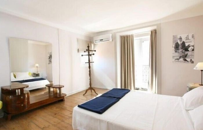 Goodmorning Solo Traveller Hostel