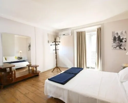 Goodmorning Solo Traveller Hostel Hotels near Lisbon City Center