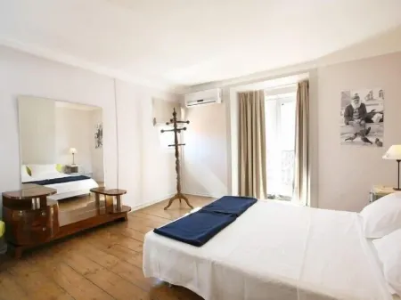 Goodmorning Solo Traveller Hostel