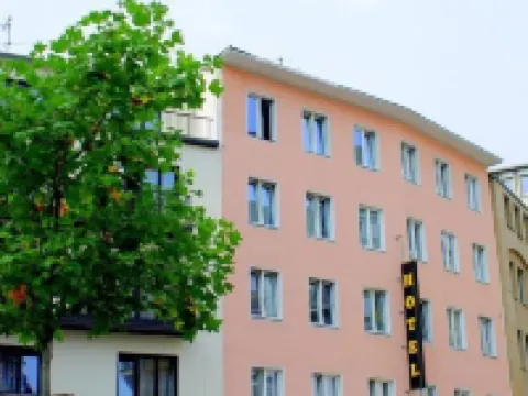 Boutique 003 Köln am Dom, Trademark Collection by Wyndham Hotels near Great St. Martin Church