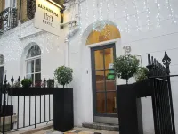 Alhambra Hotel Hotels near Regent Square Gardens