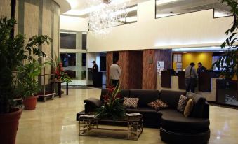 Hotel Eco Premium Plaza Meru