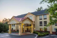 La Quinta Inn & Suites by Wyndham Snellville-Stone Mountain