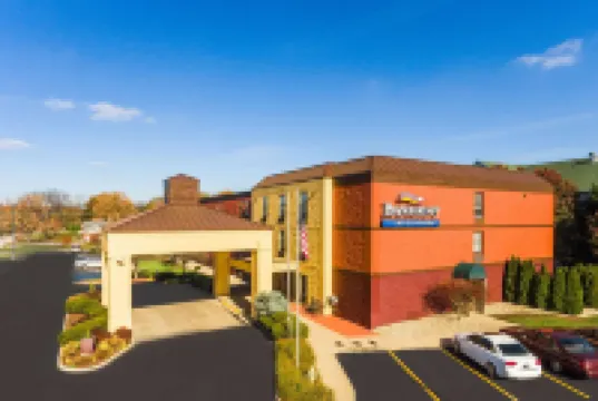 Baymont Inn & Suites by Wyndham Lafayette / Purdue Area Hotel di 