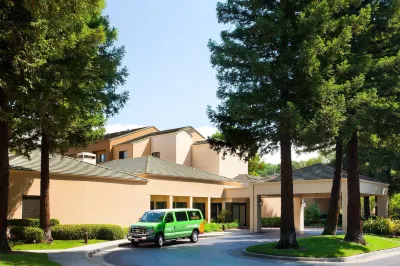 Courtyard Sacramento Airport Natomas Hotels in Sacramento