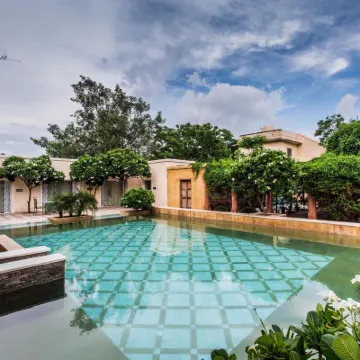 Mr & MRS Smith Royal Heritage Haveli Hotels near Khatipura