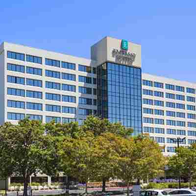 Embassy Suites by Hilton Santa Clara Silicon Valley Hotel Exterior