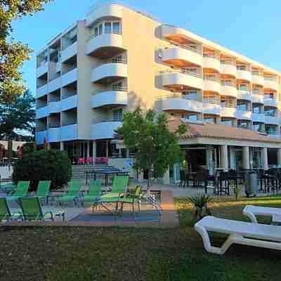 Hôtel Valdys - les Pins Hotel Exterior