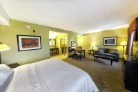 Hampton Inn & Suites Chadds Ford - Pools