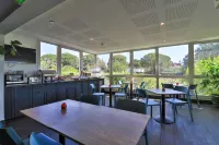 Hôtel Cyano Fréjus Saint RAPHAËL - petit déjeuner